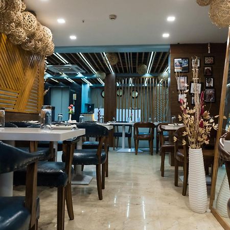 The Avenue Hotel Ballygunge Kolkata Ngoại thất bức ảnh