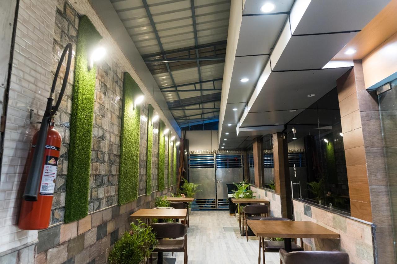 The Avenue Hotel Ballygunge Kolkata Ngoại thất bức ảnh